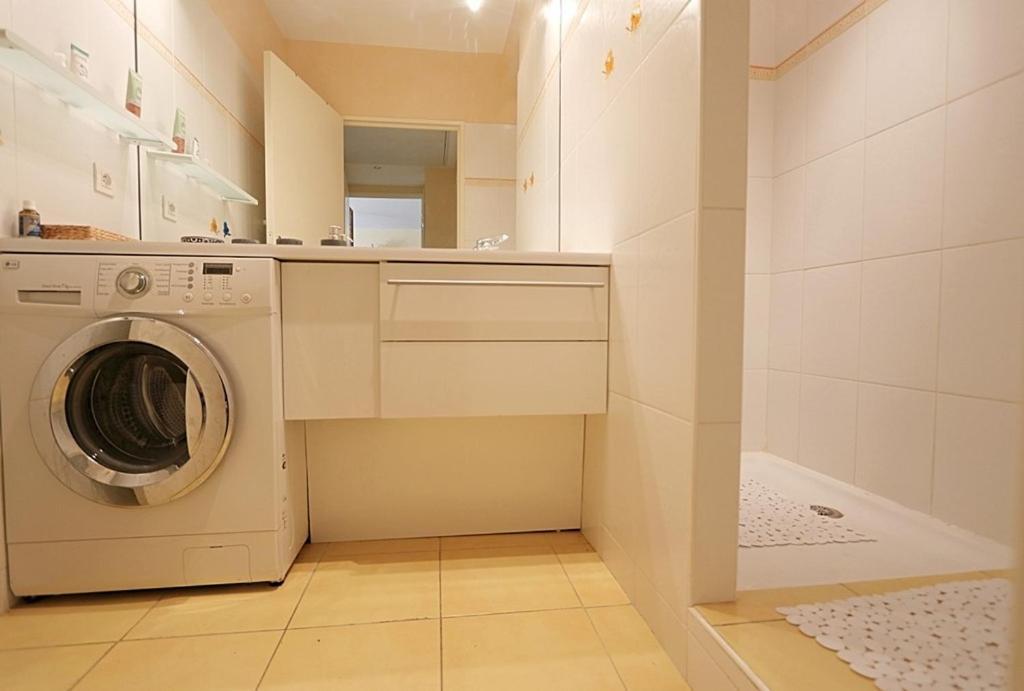 Saint-Raphael, Boulouris, F2 Dans Belle Residence 3 Piscines, Proche Bord De Mer Bagian luar foto